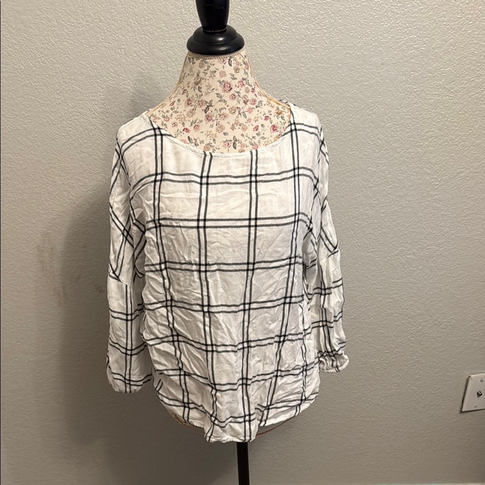 💥5/$25 Miami Boxy 3/4 Sleeve Blouse in White and Black